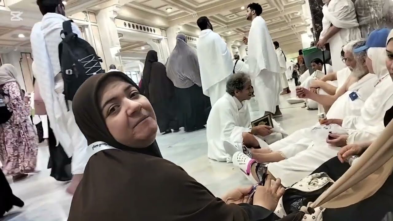 ومن يتقى الله يجعل له مخرجا ويرزوقه من حيث لا يحتسب الله يشفي اخوك يامرجان 🇸🇦 بسببك شوفت الكعبه 