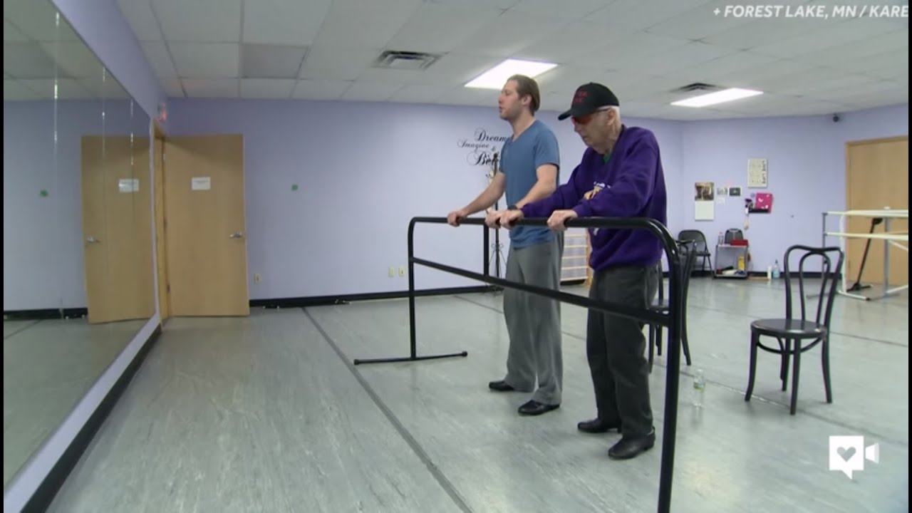 85-year-old Navy veteran takes up tap dancing