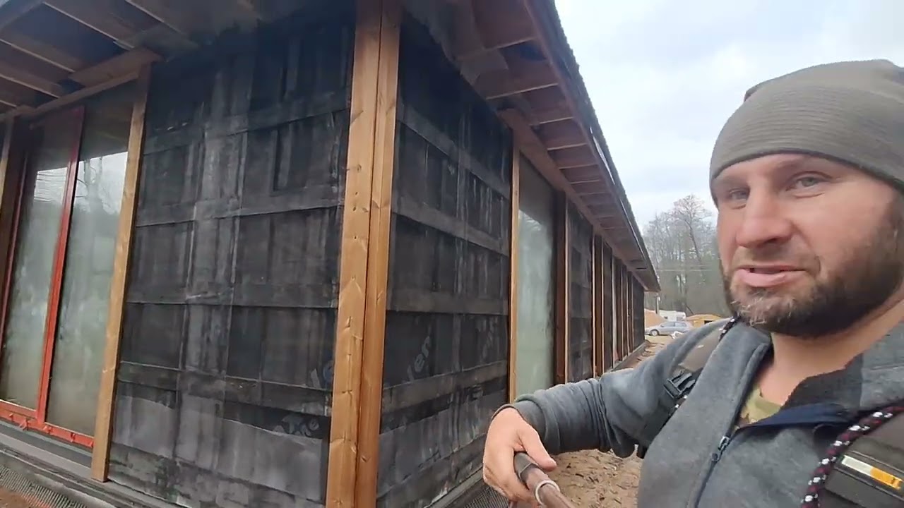 Ar nenukris kampai nuo pastato???!!! Kas atspės???!!!