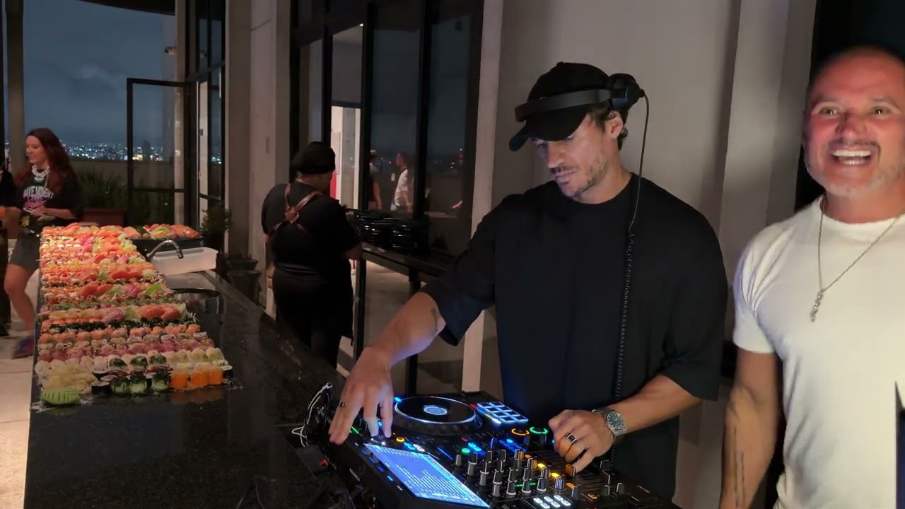 Sushi Lounge - Dj Marquinhos & Convidados