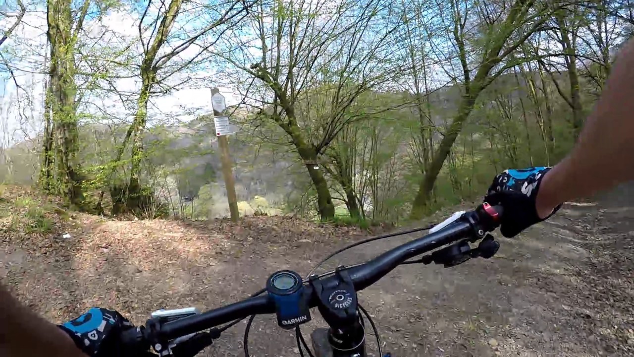 Corbion - Descente sur la Semois