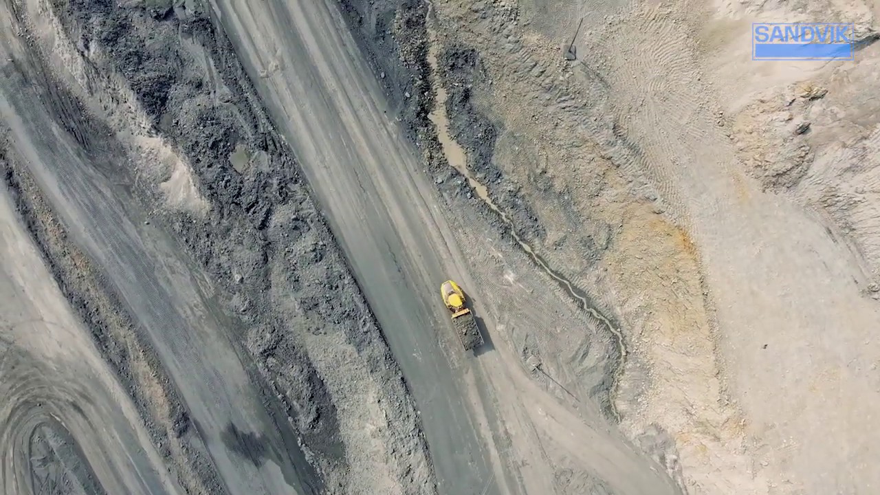 D75KX Rotary Blasthole Drill | Sandvik Mining and Rock Technology