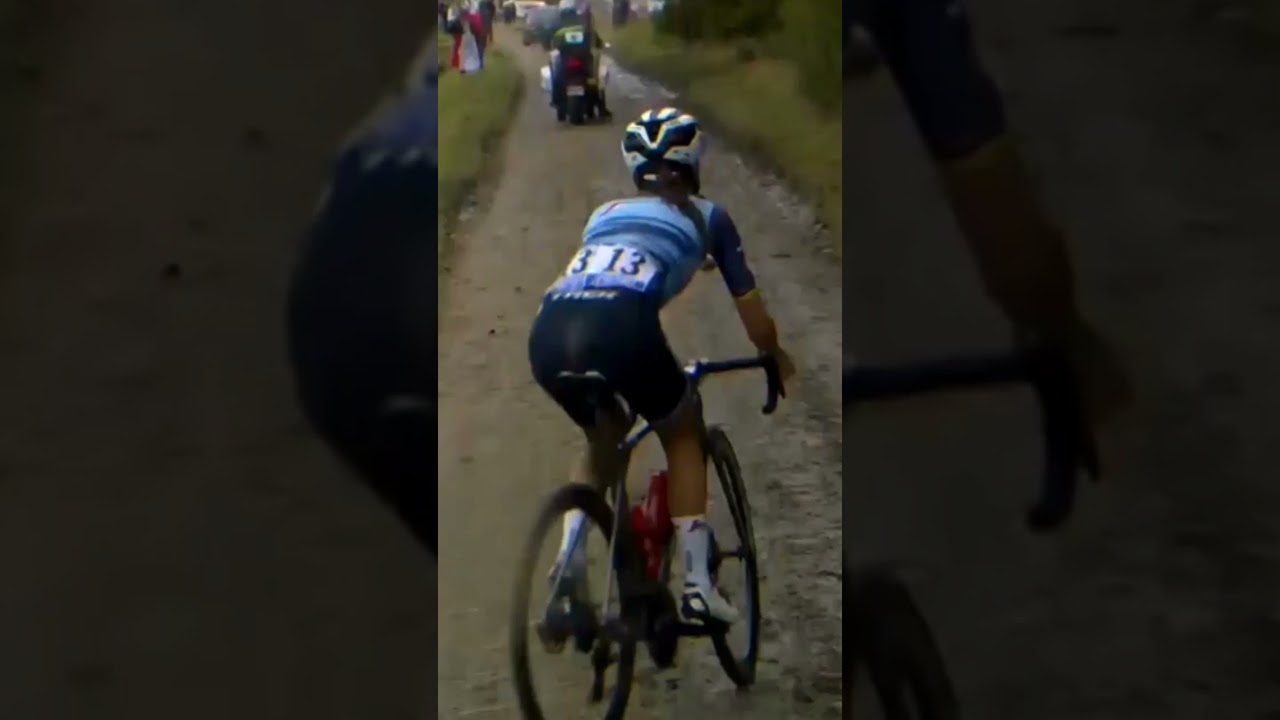 Amazing bike handling from Lizzie Diegnan on Paris-Roubaix cobbles 