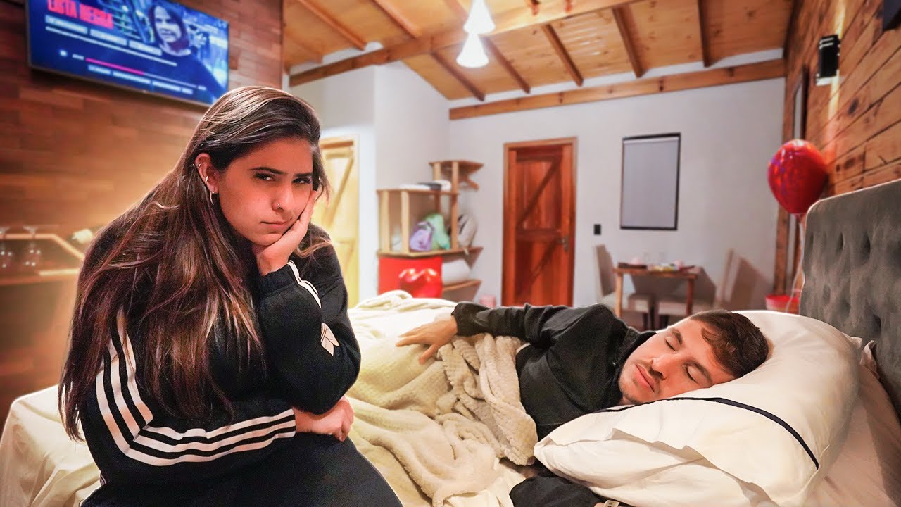 ALGO DE ESTRANHO ESTA ACONTECENDO NESSA VIAGEM