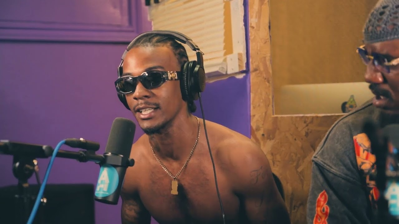 Warren Ohio Rapper Boog SoSo Stops By Auntie House To Drop Hot Freestyle