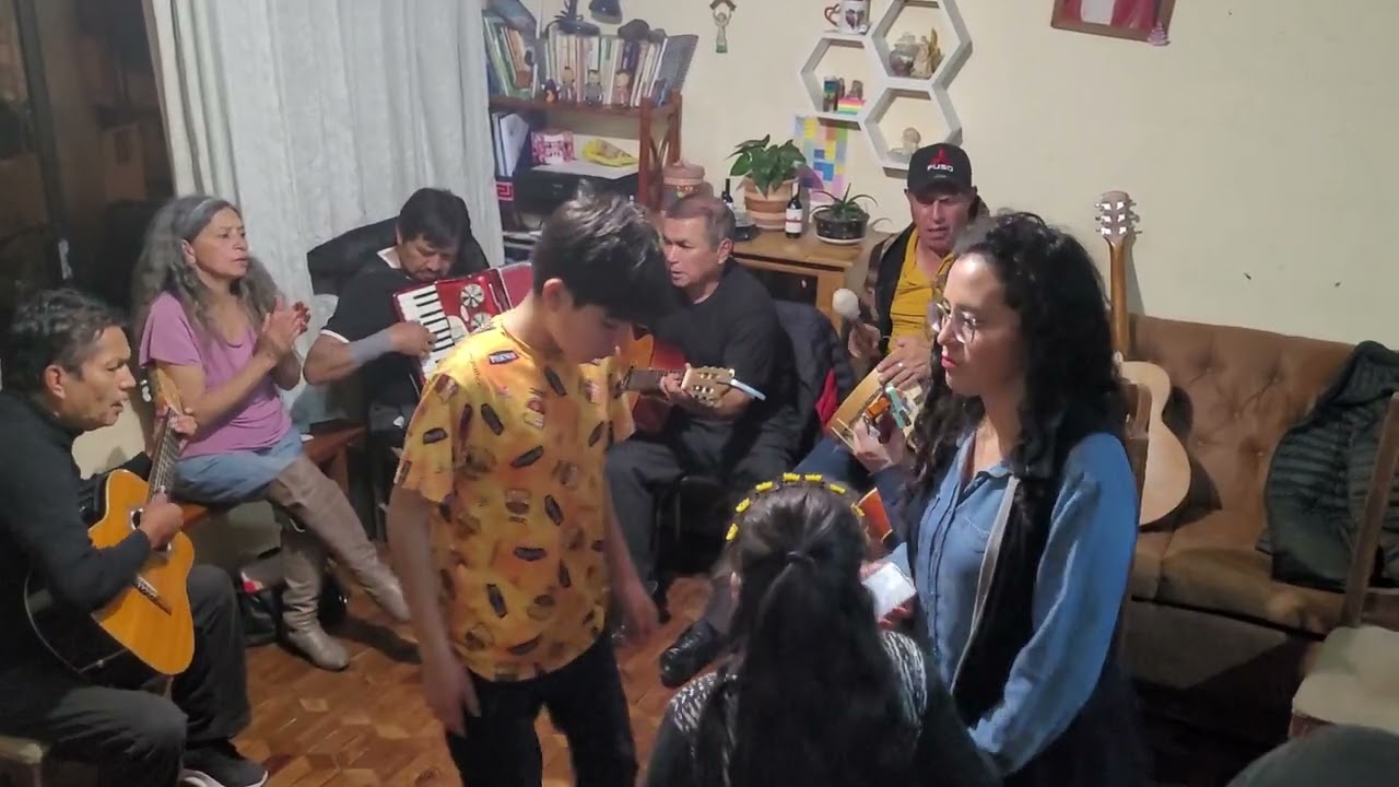 Bailando carnaval con la familia