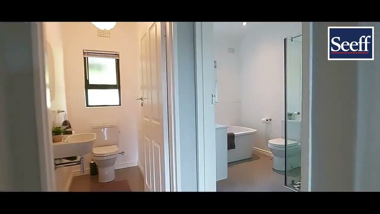 5 Bedroom House For Sale in Durbanville Hills, Cape Town