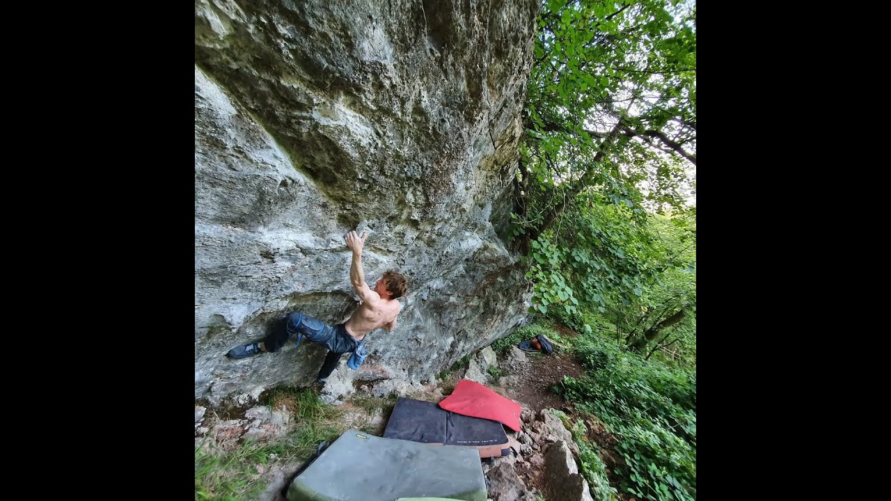 Hellraiser (8A+)