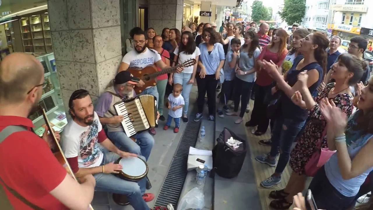 TUNALI TAYFA  Yolcu Yolunda Gerek