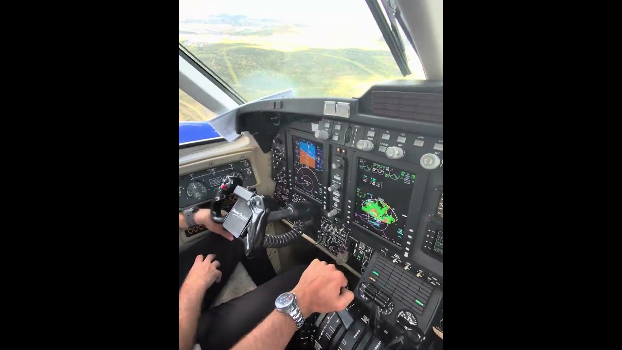B350 Visual Approach - Namibia, Africa 