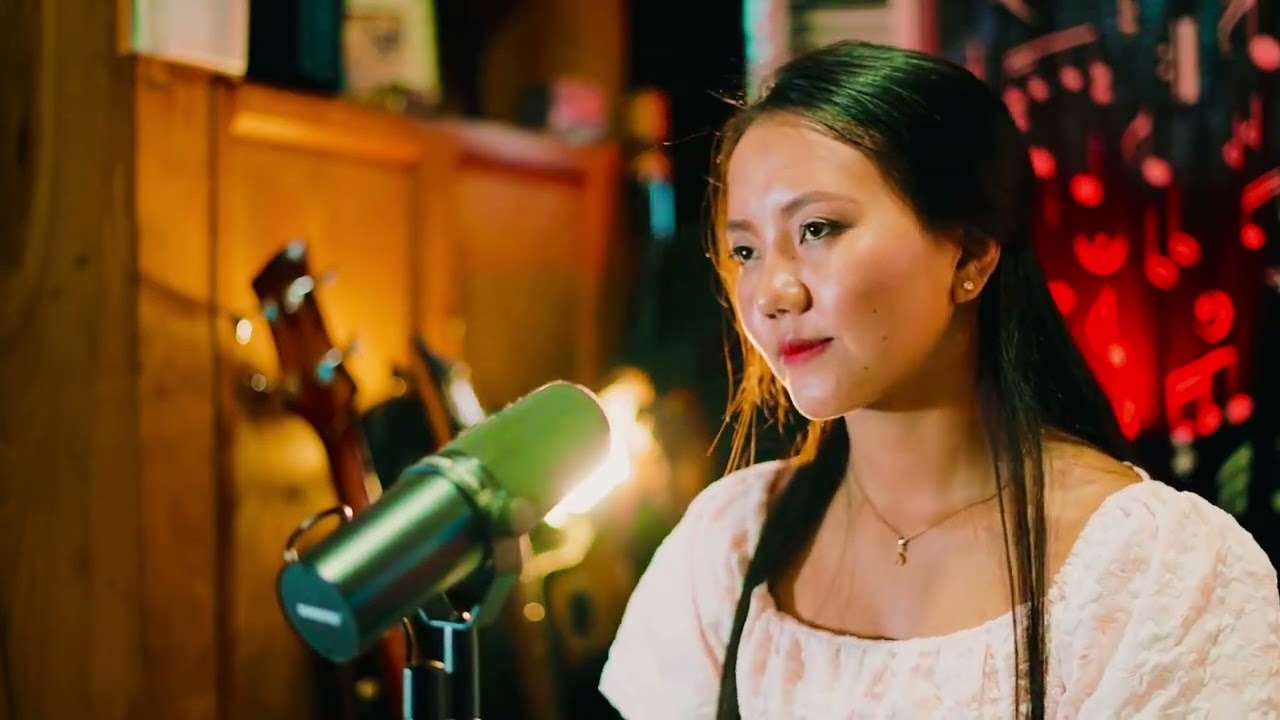 DAWT HNIANG NANG VANG AH MAW
