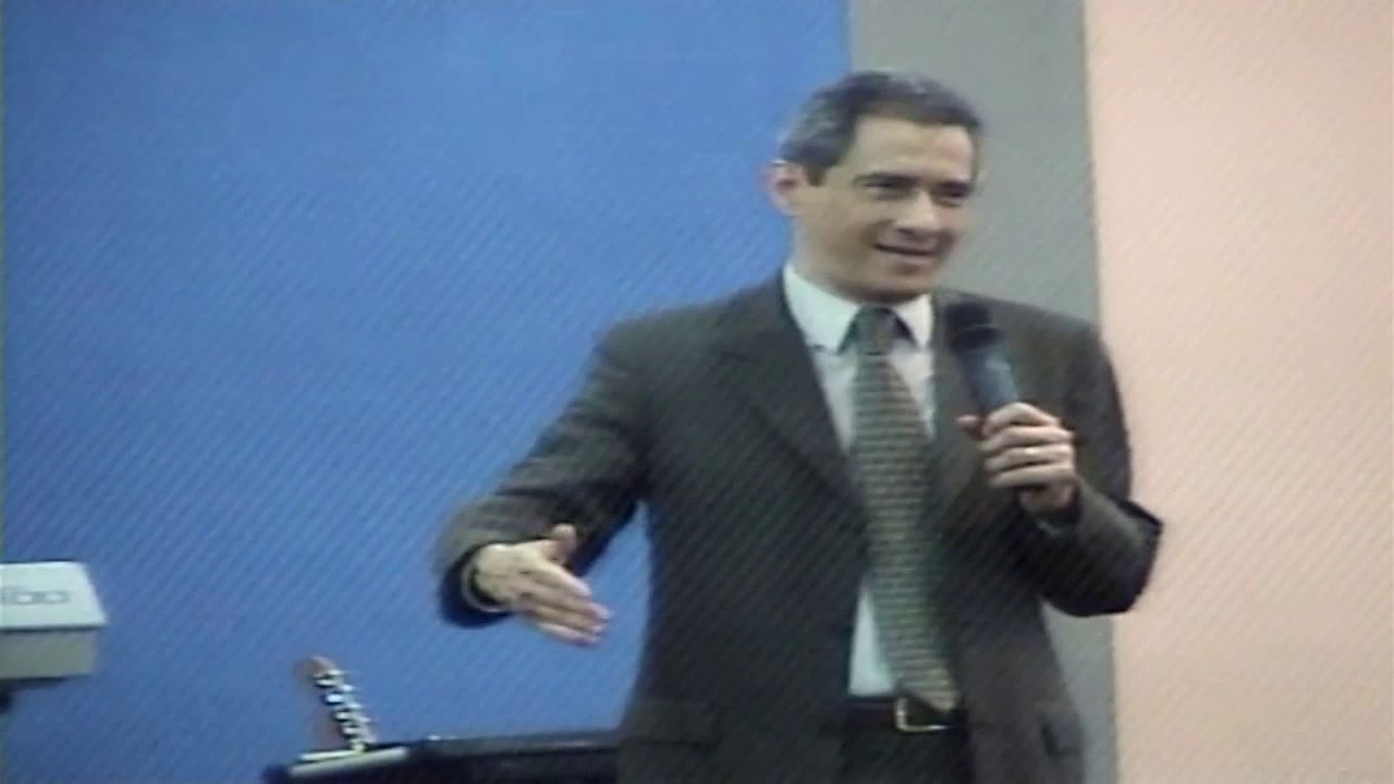 LA CRISIS DE MEDIA VIDA JOB 12:12 PASTOR MARIO VEGA Convención de Hombres