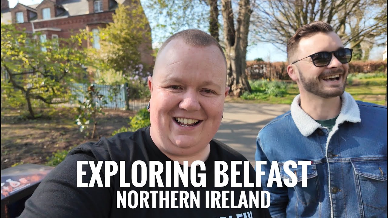 Walking tour, lunch & pints in sunny Belfast, Northern Ireland with Stumpy & Sam
