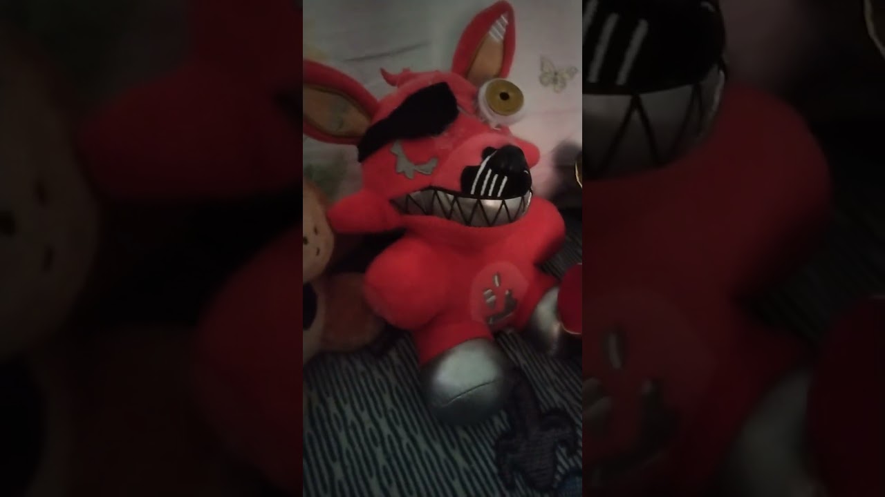 serie de peluches de fnaf primer capitulo freddy conoce a livewire freddy y nihgmaret foxy(parte 2