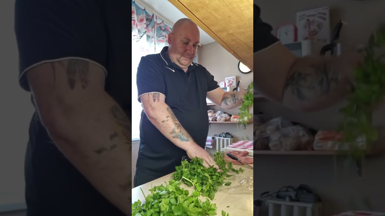 Készül a finom ebéd #youtube #vlogger #video #live #chef #tiktok #tiktokvideo #főzés #sütés