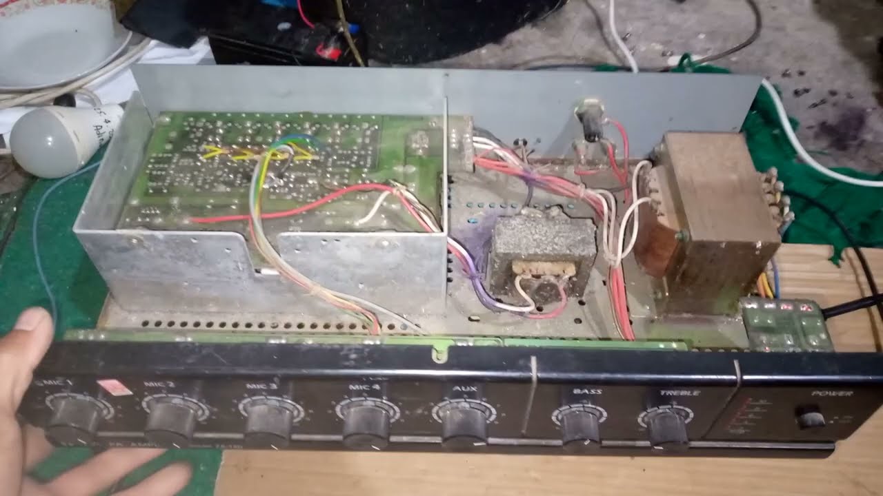 Bongkar Dalam nya, Review Power Ampli Toa