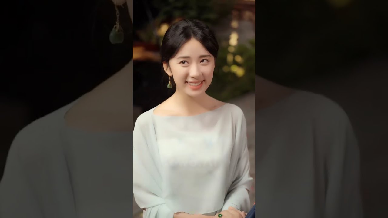 Tổng tài suốt ngày gây chuyện khi thấy cô gái dùng rìu phá cửa thì bật cười và rơi vào lưới tình