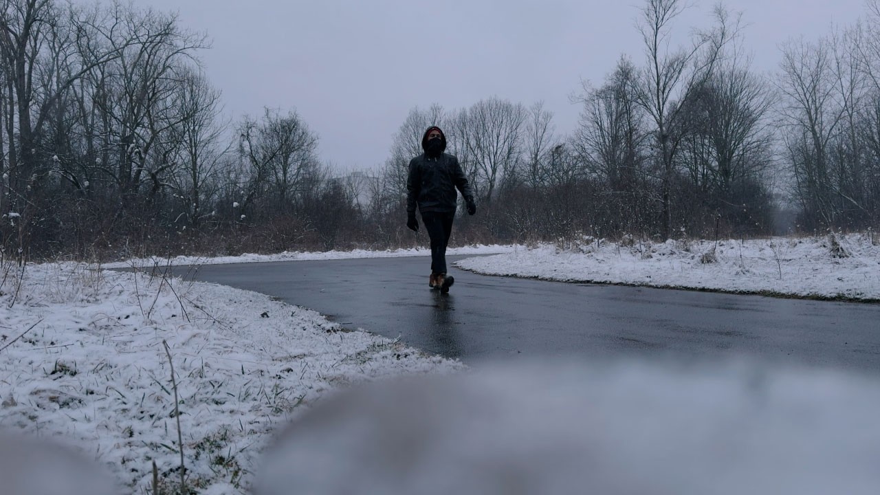 An Evening Snow Walk: The Sound of Frozen Silence