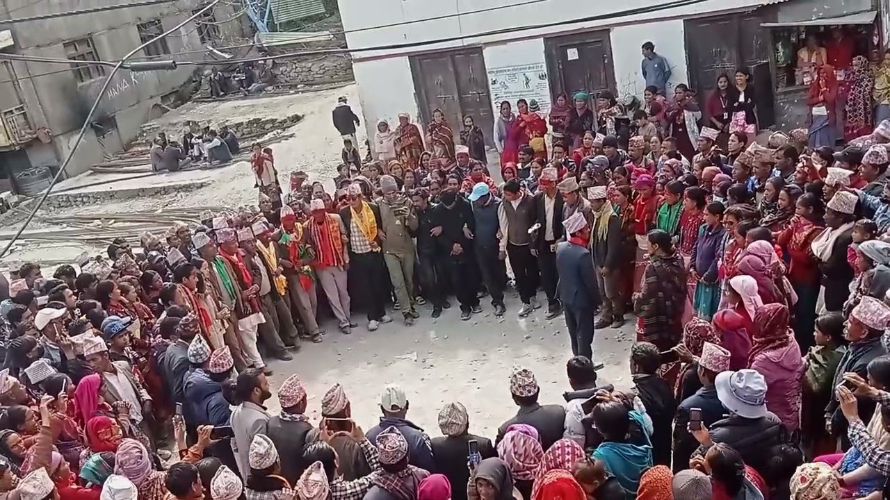 मुगुकी रामछिता भामसँग रोचक देउडा खेल | कर्णाली सांस्कृतिक प्रस्तुति/Deuda Khel with Ramchhita Bham