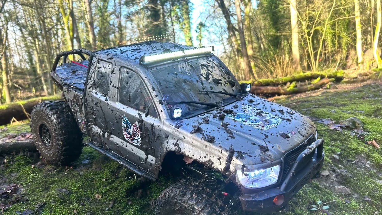 Epic morning at Loggerheads with the scx6 and lots of mud and water!