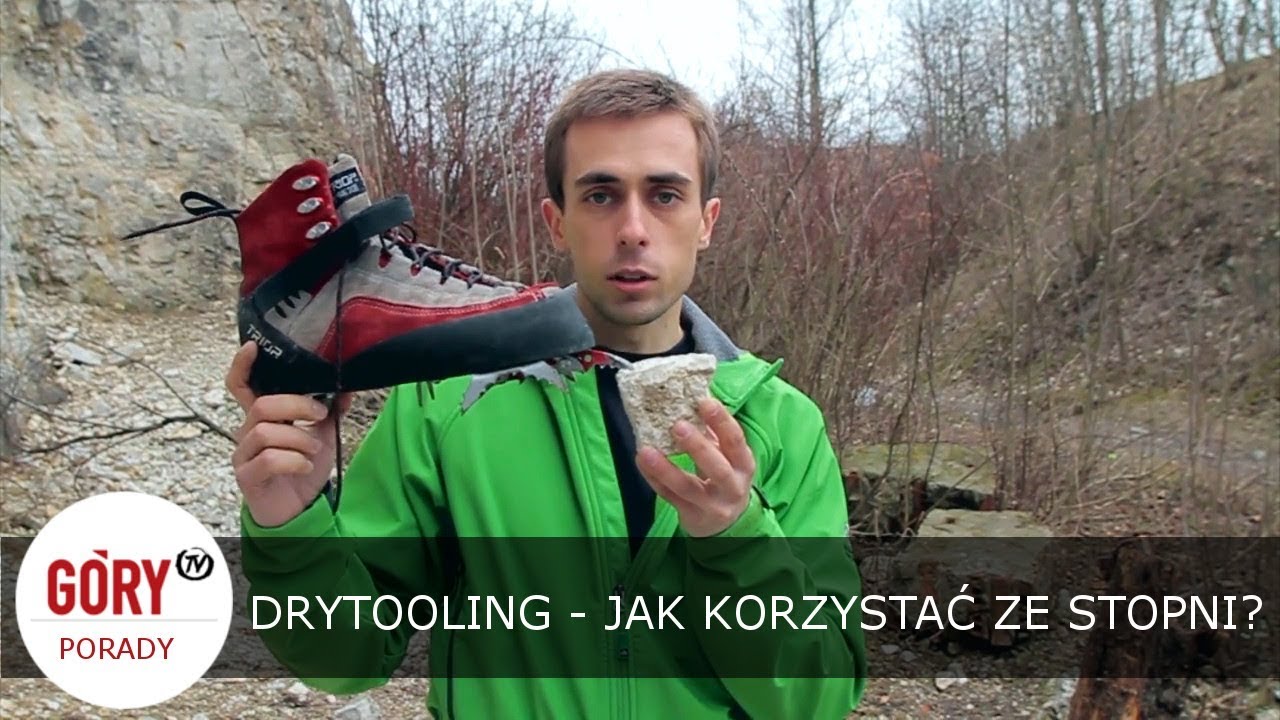 Jak korzystać ze stopni mając na nogach raki?