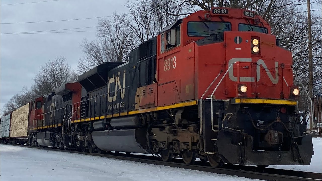 Railfanning Imlay City with an as needed ethanol! 12/13/25