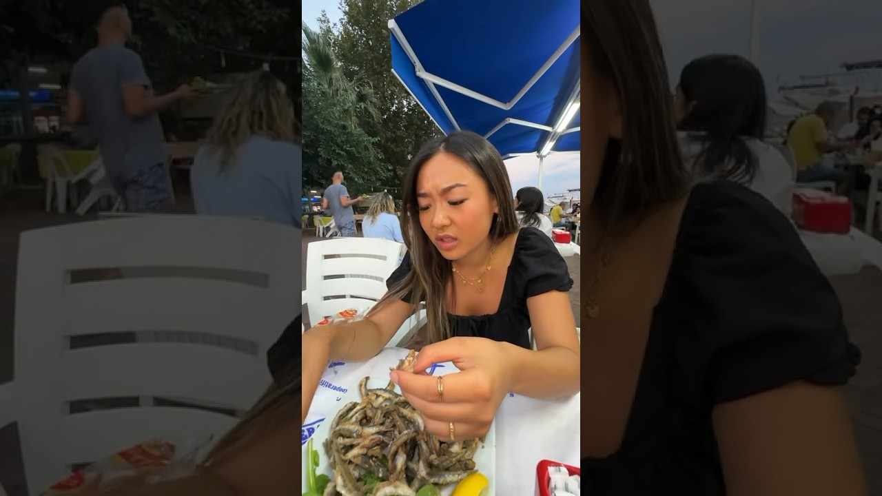 Deine Freundin probiert in T&uuml;rkei Hamsi?? 😍