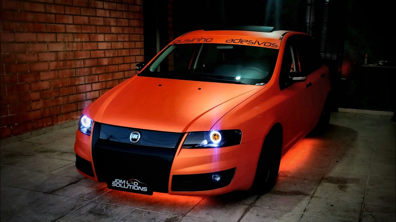 Fiat Stilo + Faróis Customizados + Neon Completo