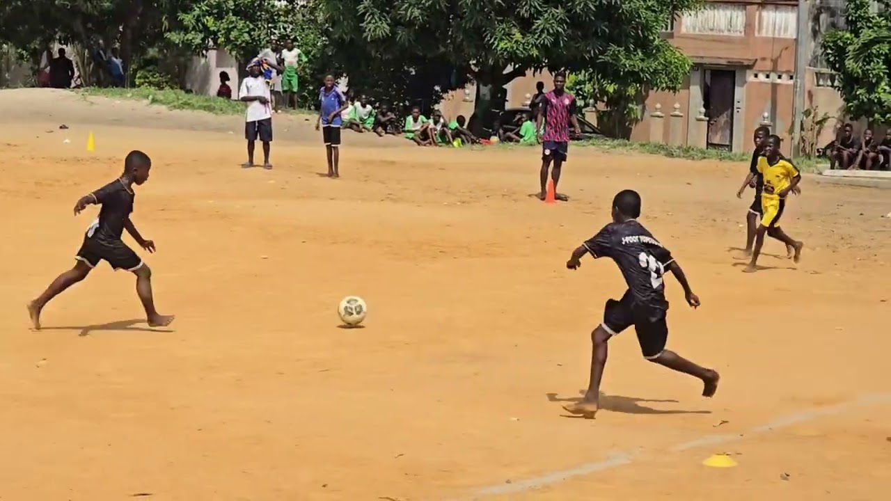  Match amical Kcfc contre j foot de yopougon u12  score final 1-1