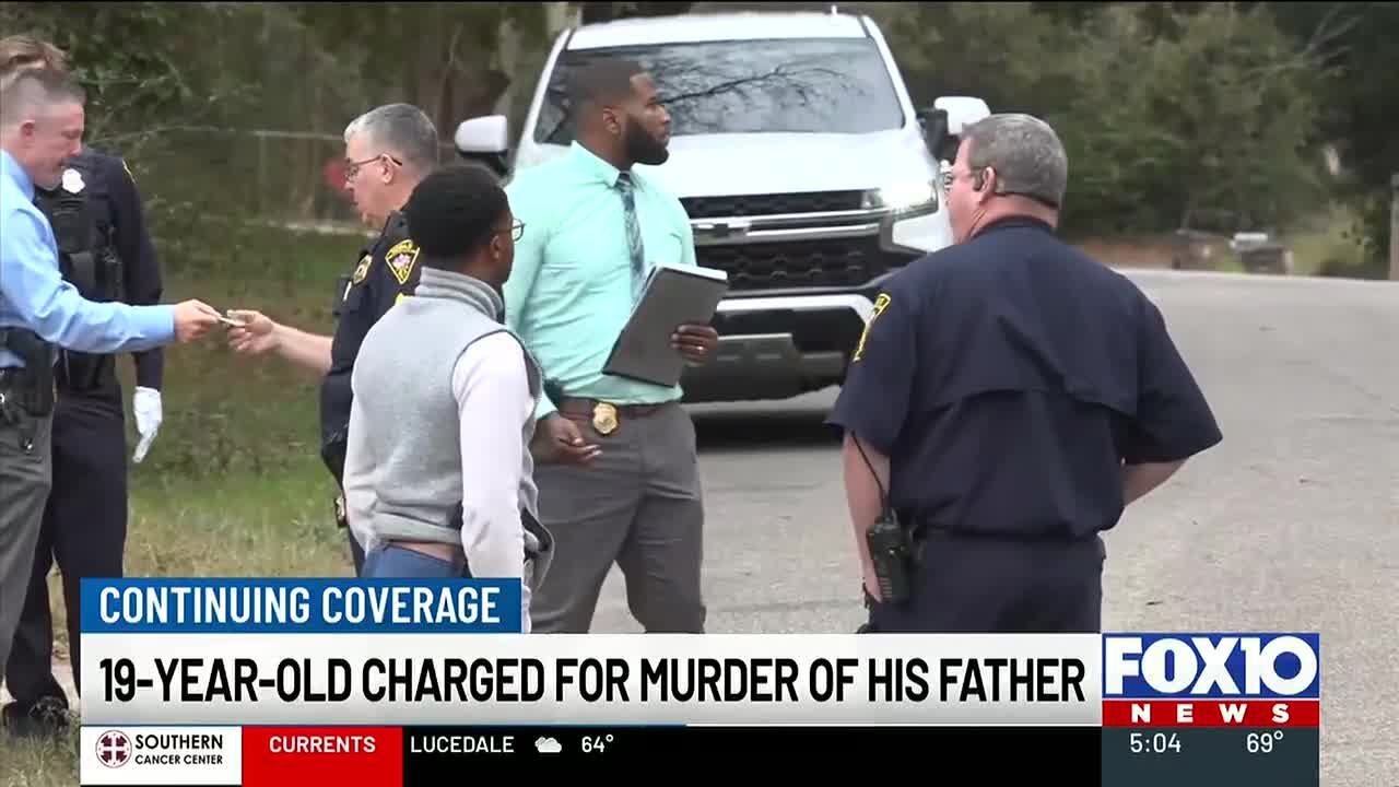 MPD: Son stabbed father in west Mobile domestic homicide
