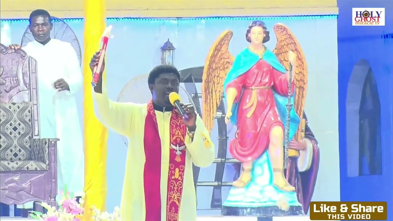 FADA EBUBE MUONSO'S NEW YEAR PROPHETIC DECLARATIONS!!!!!