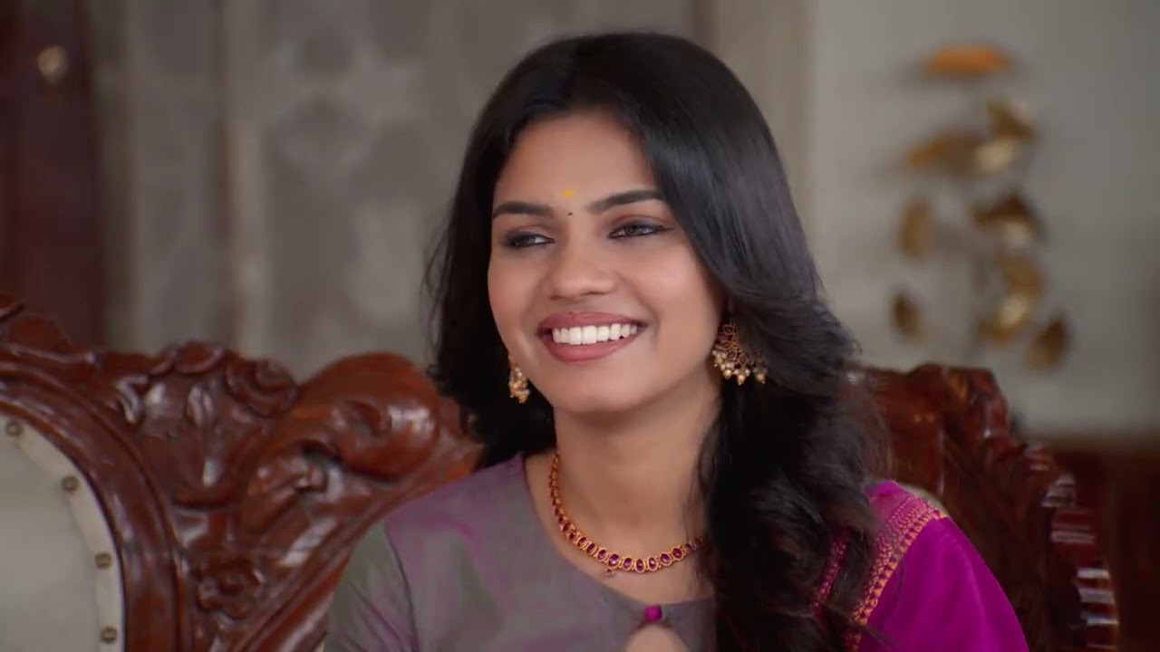 Seenu and Charulatha Seek Family's Blessings - Sandhya Raagam - Full ep 186