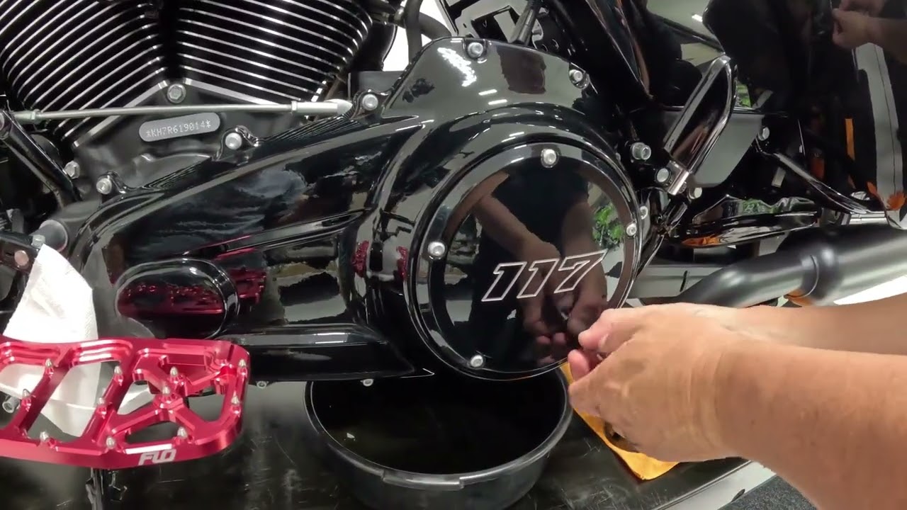 Harley 3 Hole Oil Change 2024 and up Road Glide