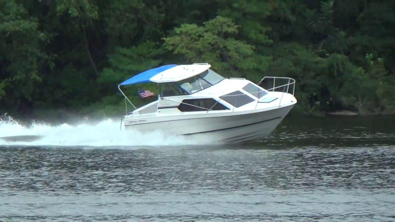 2452 Bayliner