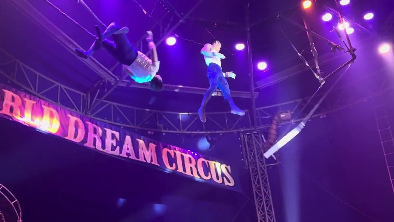 ワールドドリームサーカス 空中ブランコ