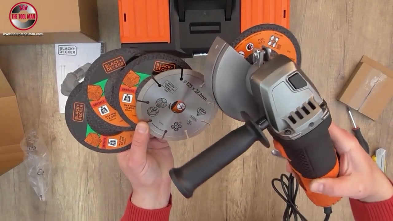Unboxing Black & Decker BEG220KA5 Angle Grinder 900W 5 Cutting Discs in Tool Box - Bob The Tool Man