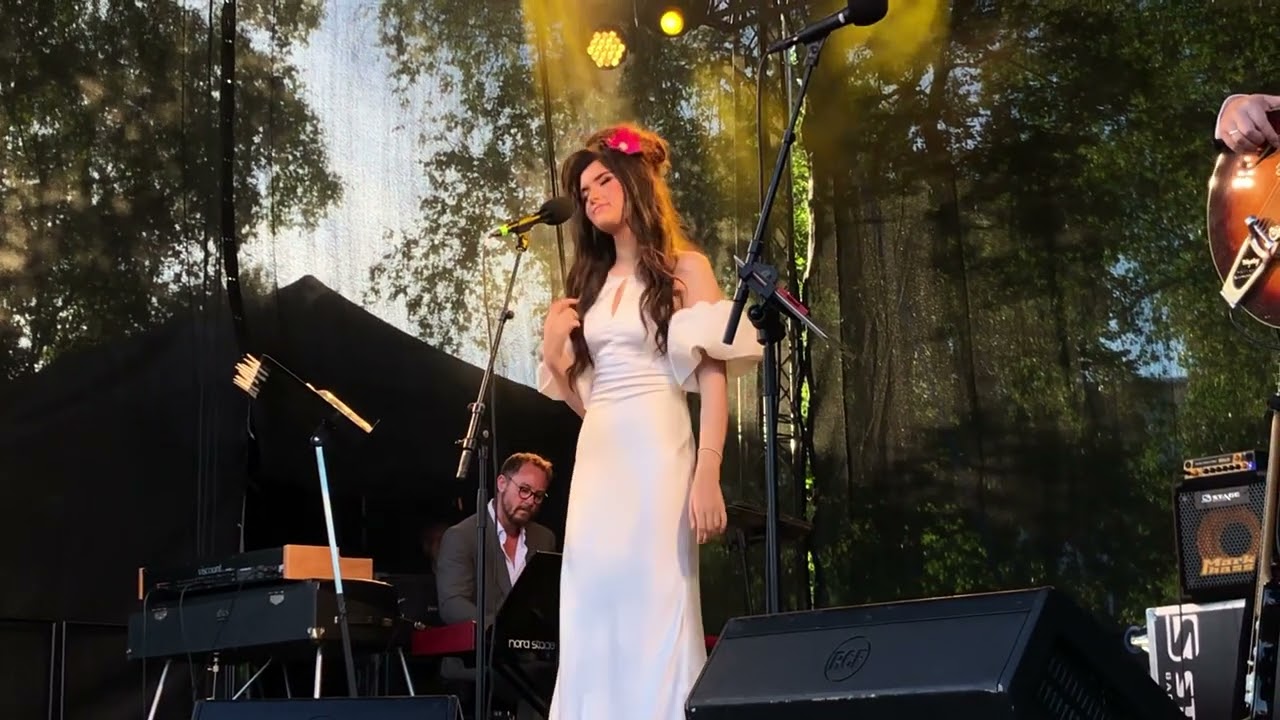 Angelina Jordan (16 yrs) “Yellow brick road” live at Kurbadhagen 10th of July 2022