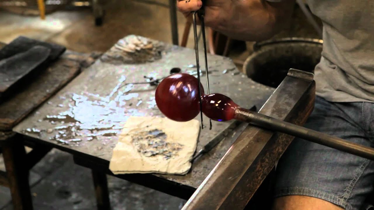 Simon's Wight: Glass Making at Isle of Wight Studio Glass