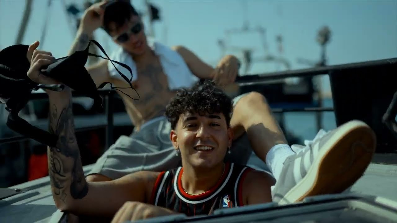 YOUNG HASH - CALIMERO FT. RRARI DAL TACCO (Prod. MOTHZ)