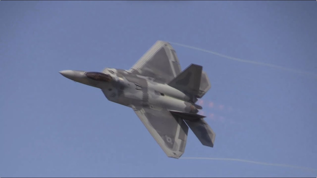 F-22 Raptor Demonstration - 2025 NAS Oceana Air Show