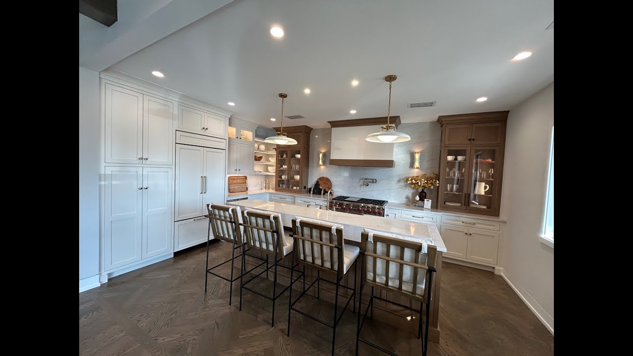 Hellings Kitchens and Baths Custom Cabinetry