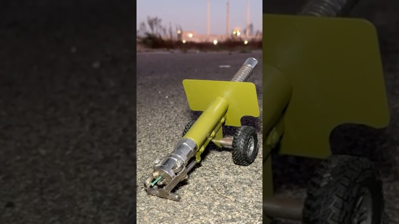 Cannone lancia petardi 😇 #polverine #fireworks #experiment #capodanno #rocket #firecracker #fallas