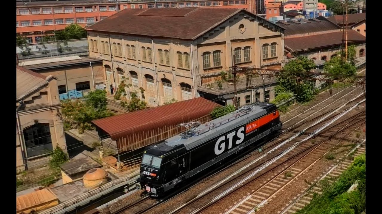 Consegna dallo stabilimento di Vado Ligure E494 265 GTS