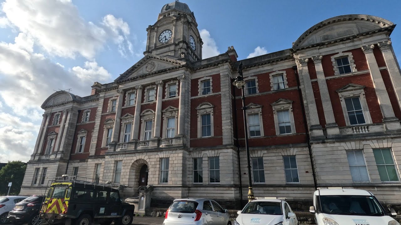 Barry Town Walking Tour 4k