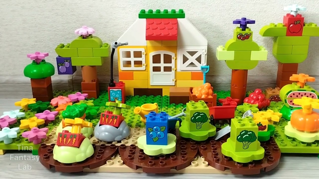 Building a Village Garden 🌱 | Family LEGO Play Without Instructions
