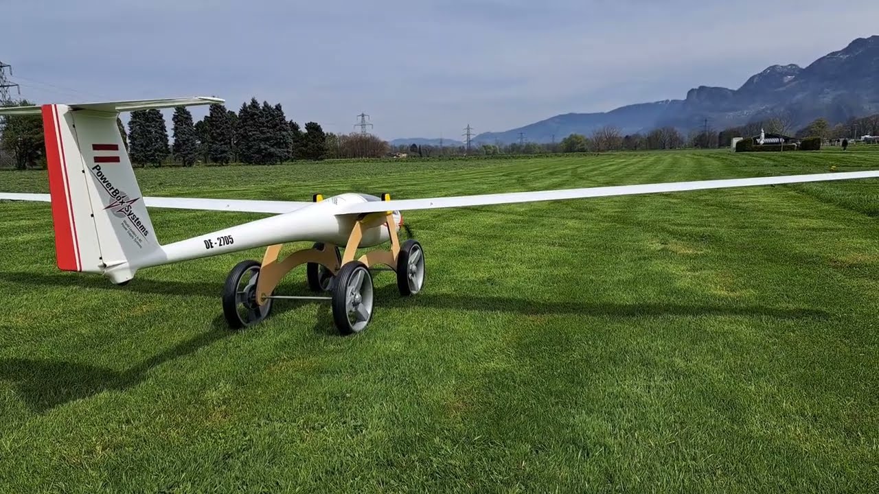 Erstflug der ASW 20 von Hangar 9 5 Metern Flügelspannweite + Starkem Hacker Motor