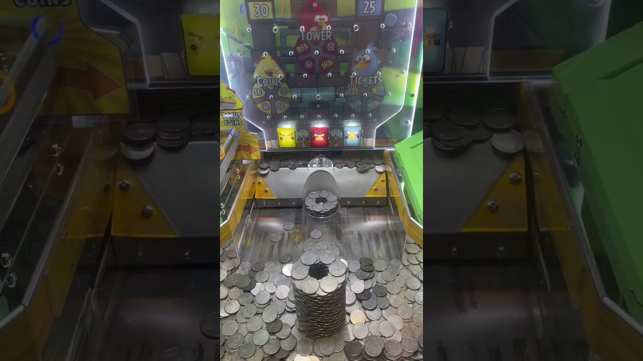 Mega Tower Jackpot Wins in Angry Birds Coin Pusher