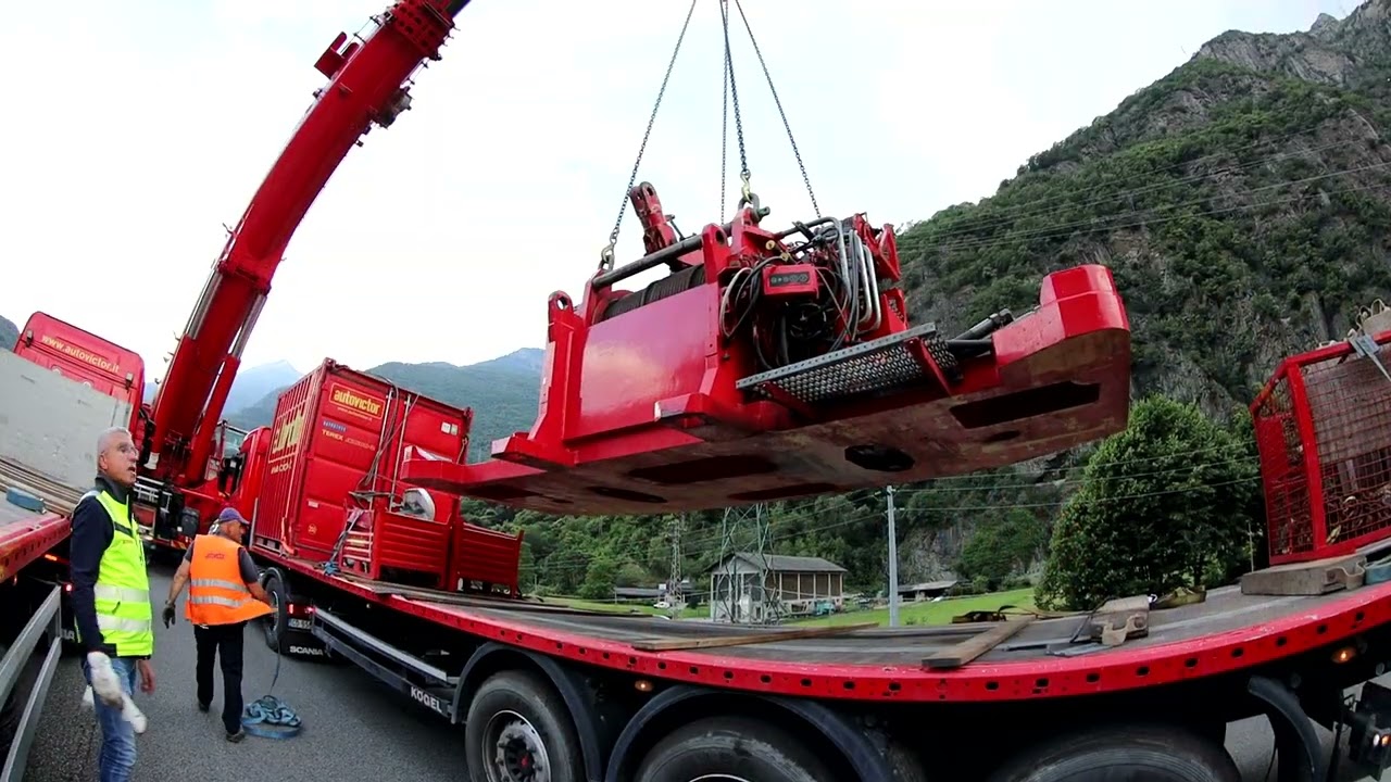 Foppiani, Autovictor, SIMI trasporto e sollevamento rotore 100ton con Demag AC500