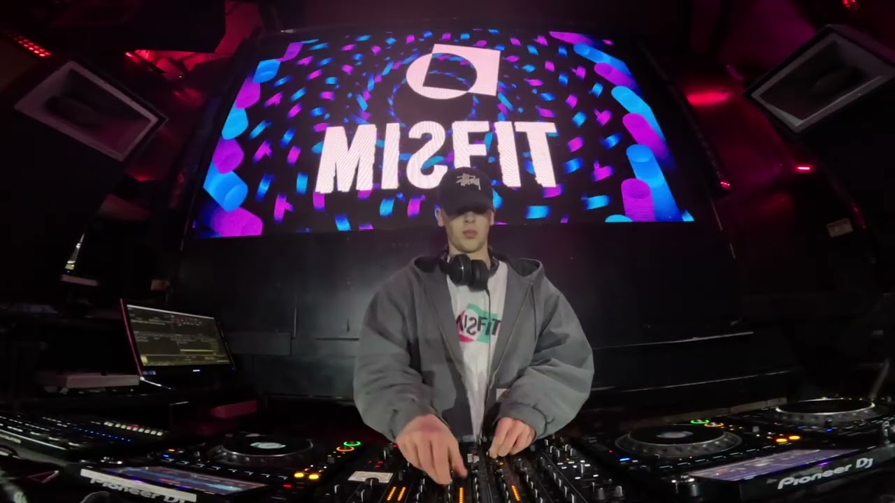 CHALLINOR // MiSFIT MIX