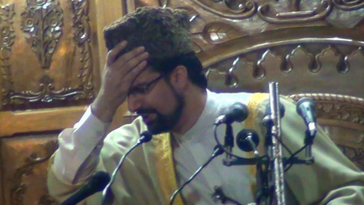 Mirwaiz Umar Farooq reciting 